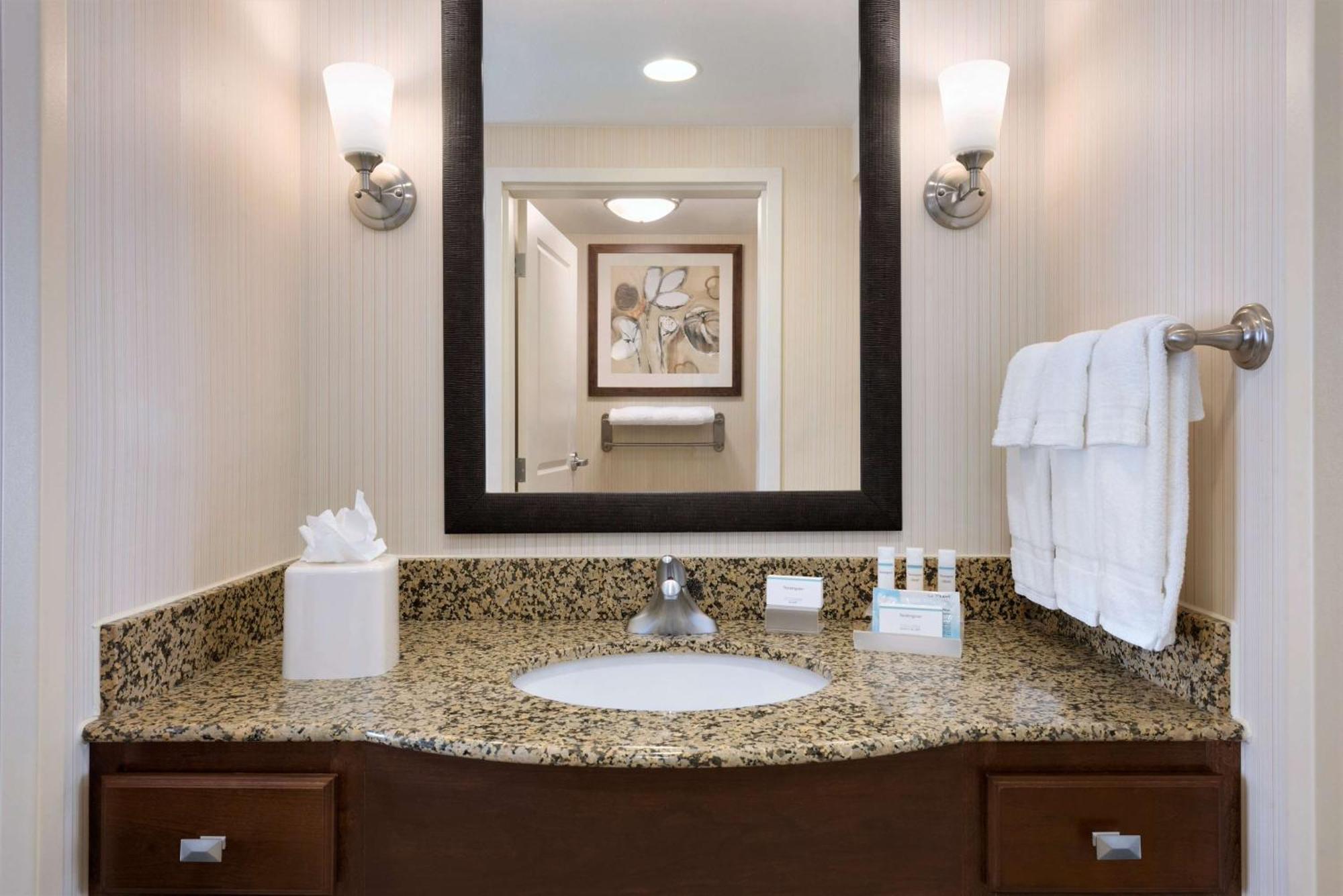 Homewood Suites By Hilton Madison West Luaran gambar