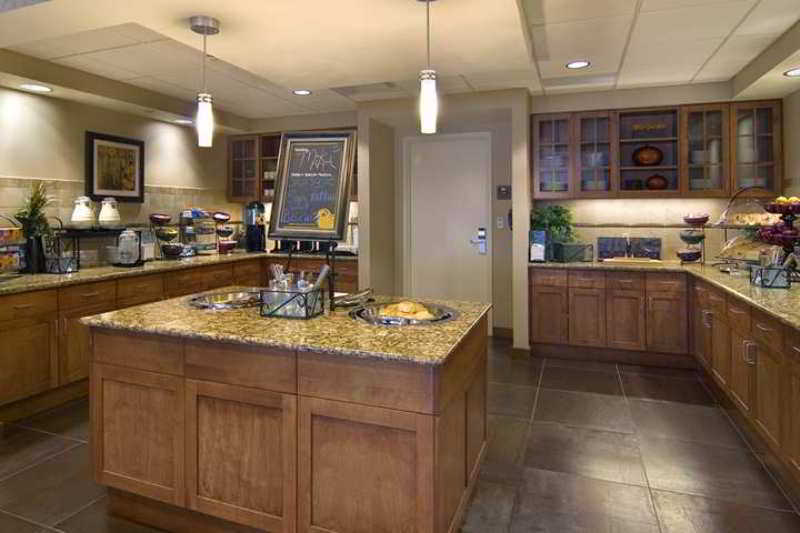 Homewood Suites By Hilton Madison West Restoran gambar